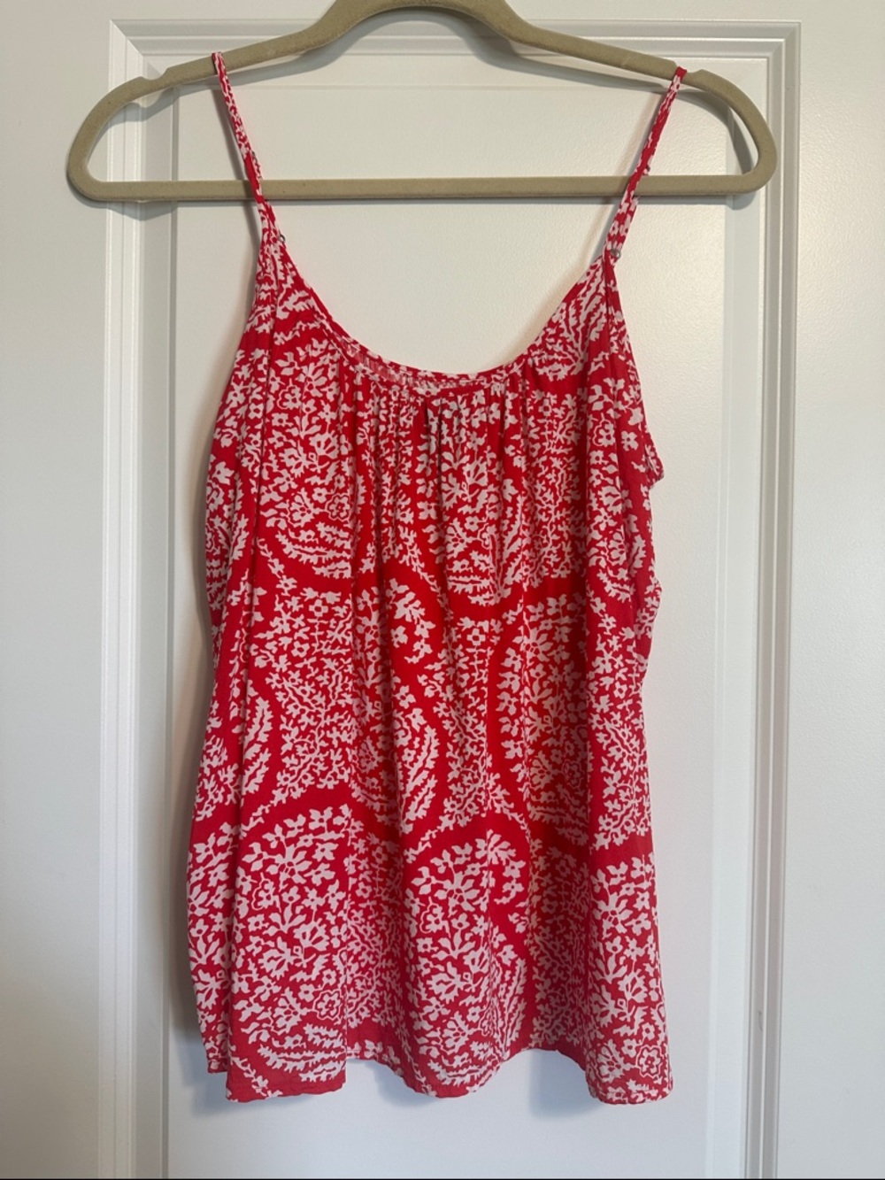 GAP Red and White Floral Spaghetti-Strap Tank